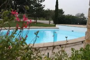 Les Cabanettes Hotel